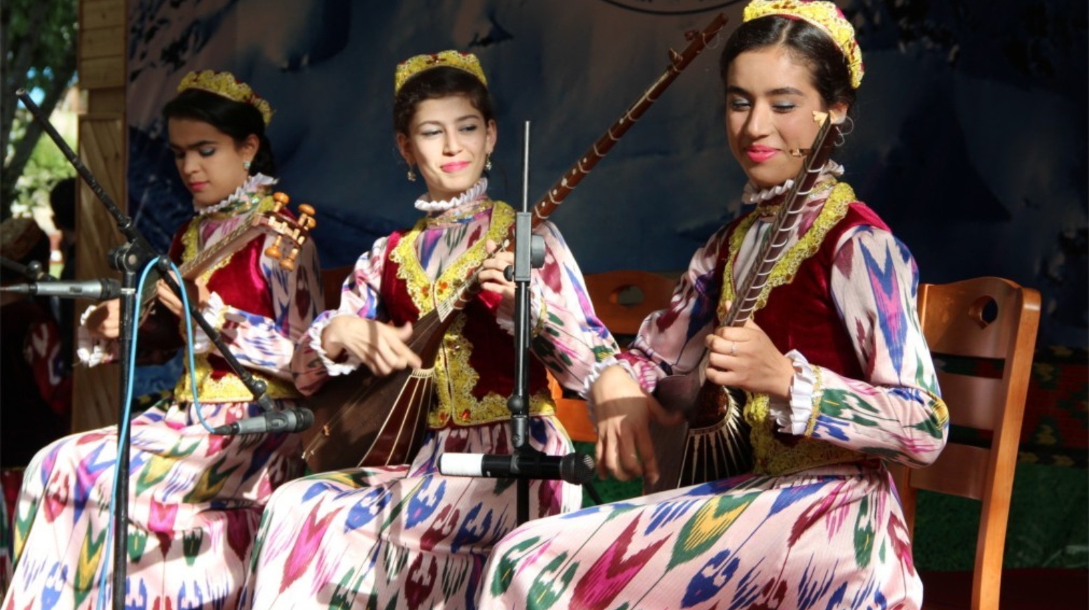 Душанбе азия плюс. С праздником независимости таджикистана. Азия таджикистан главные новости. Азия плюс 2021. Нуралиев джамолиддин и озода рахмон.