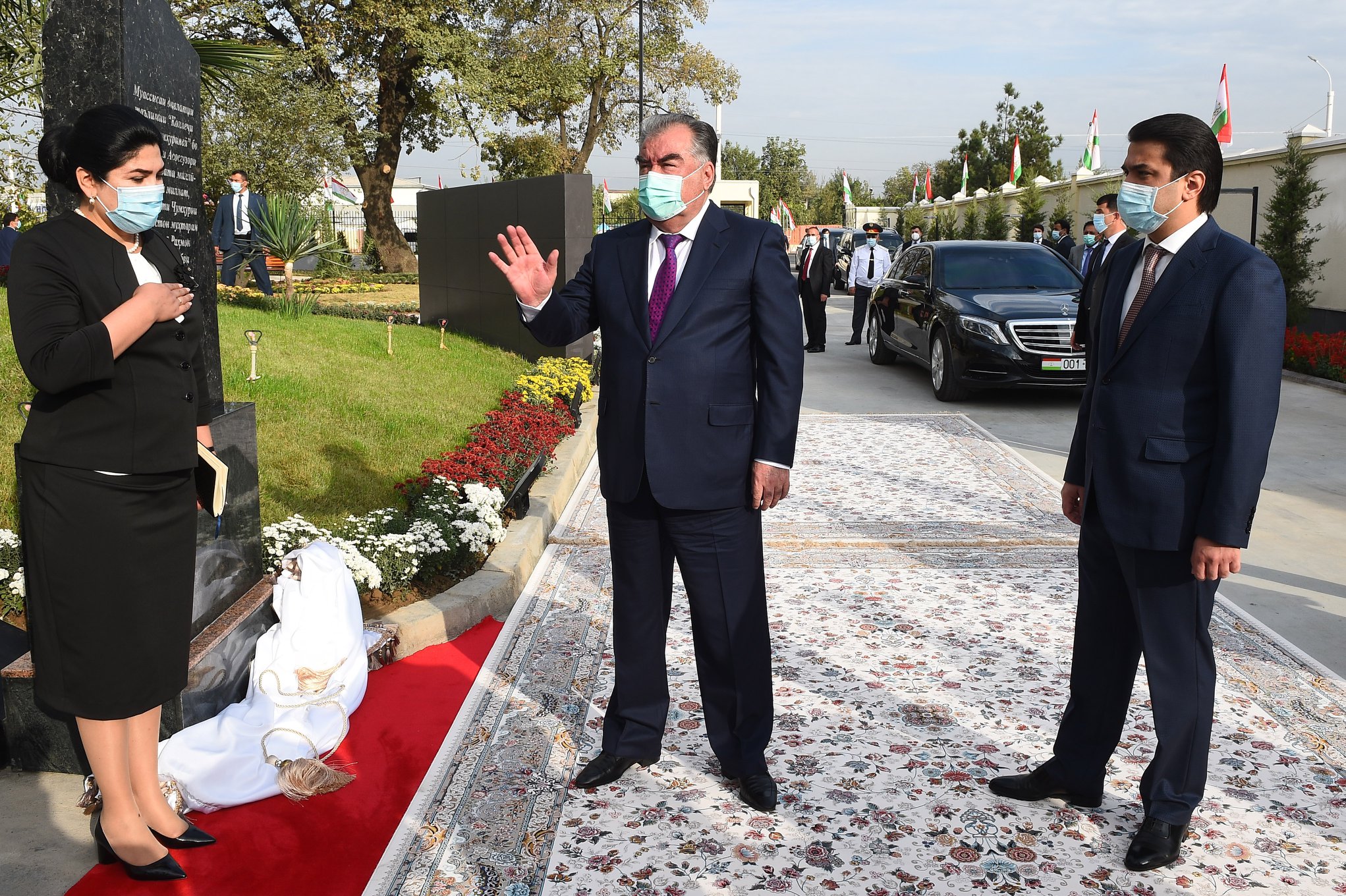 Маркази точикистон. Сад президента Таджикистана.